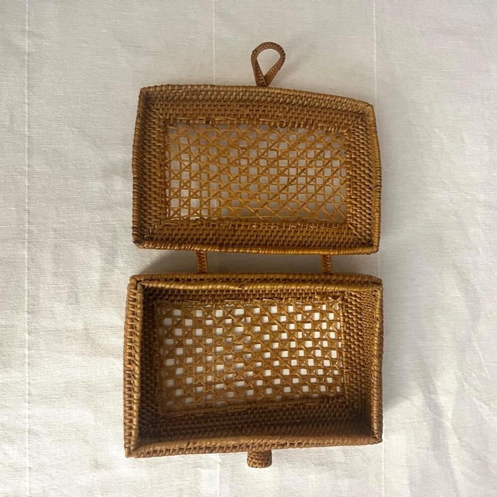 Adorable Rattan Clutch - Picture 2 of 7